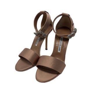 Manolo Blahnik Heels in a blush color size 39